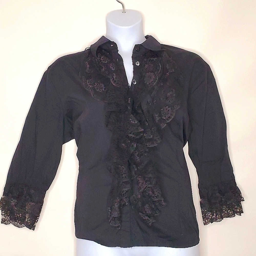 Plus Size Ruffle‎ Front Top 2X Black Button-up Lace Trim Cuff Steampunk Regency